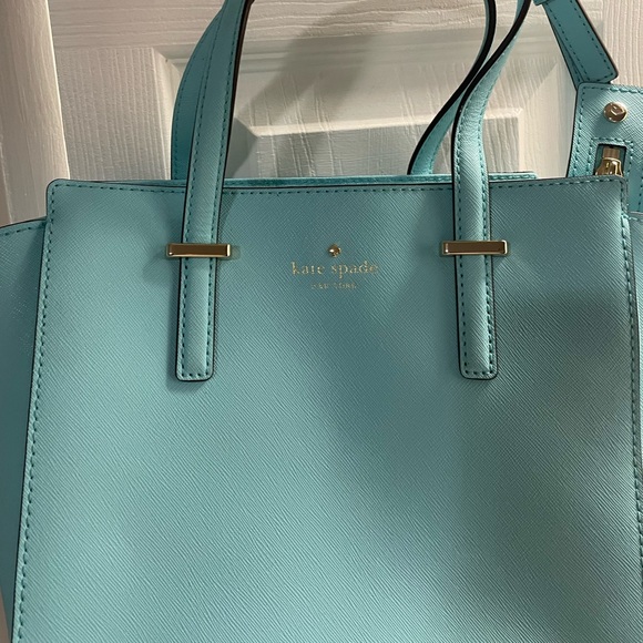 Beautiful Tiffany Blue Kate Spade Handbag - Picture 3 of 5